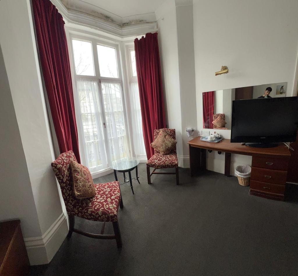 The Embassy Hotel Great Yarmouth Esterno foto